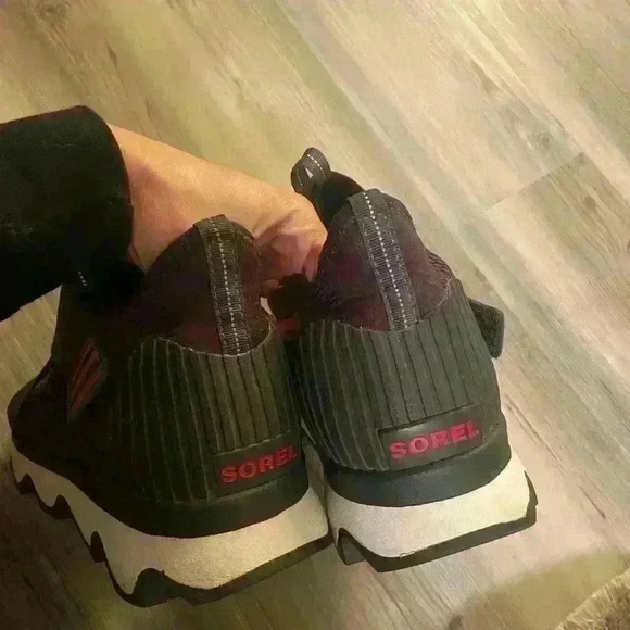 Sorel Kinetic High Top Sneaker in Plum Purple 10.5 - Picture 12 of 12